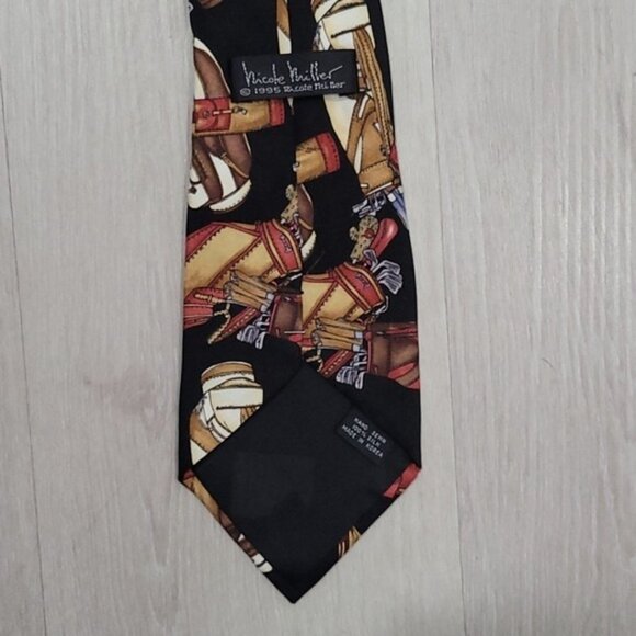 Men's golf Nicole Miller tie. - Picture 3 of 5